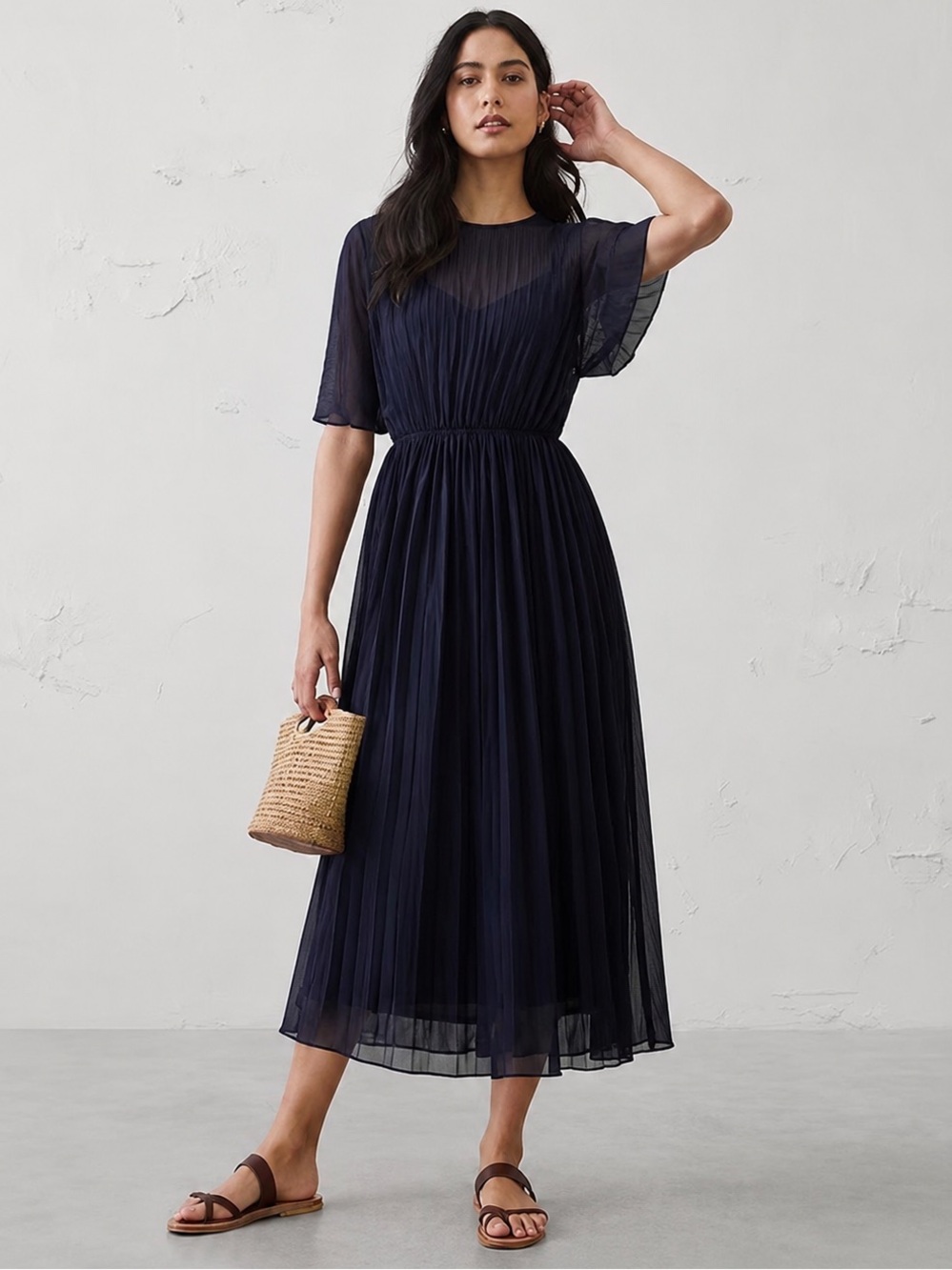NEW! Banana Republic Chiffon Pleated Maxi Dress 🧬